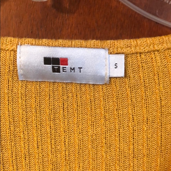 NWOT AUSTRALIAN TIE TOP - GREAT FOR FALL 🍁 - Picture 3 of 4